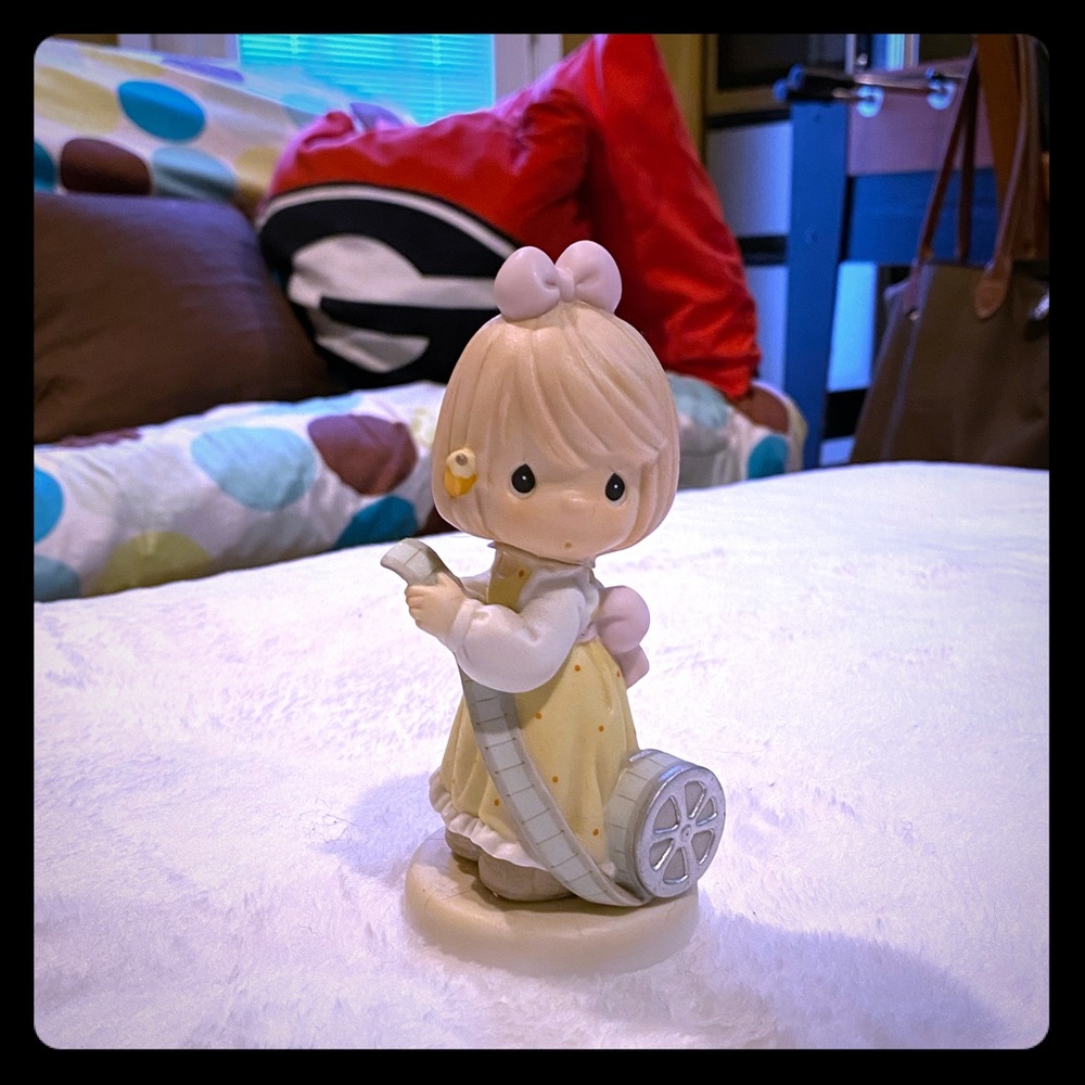 Precious Moments Figurine